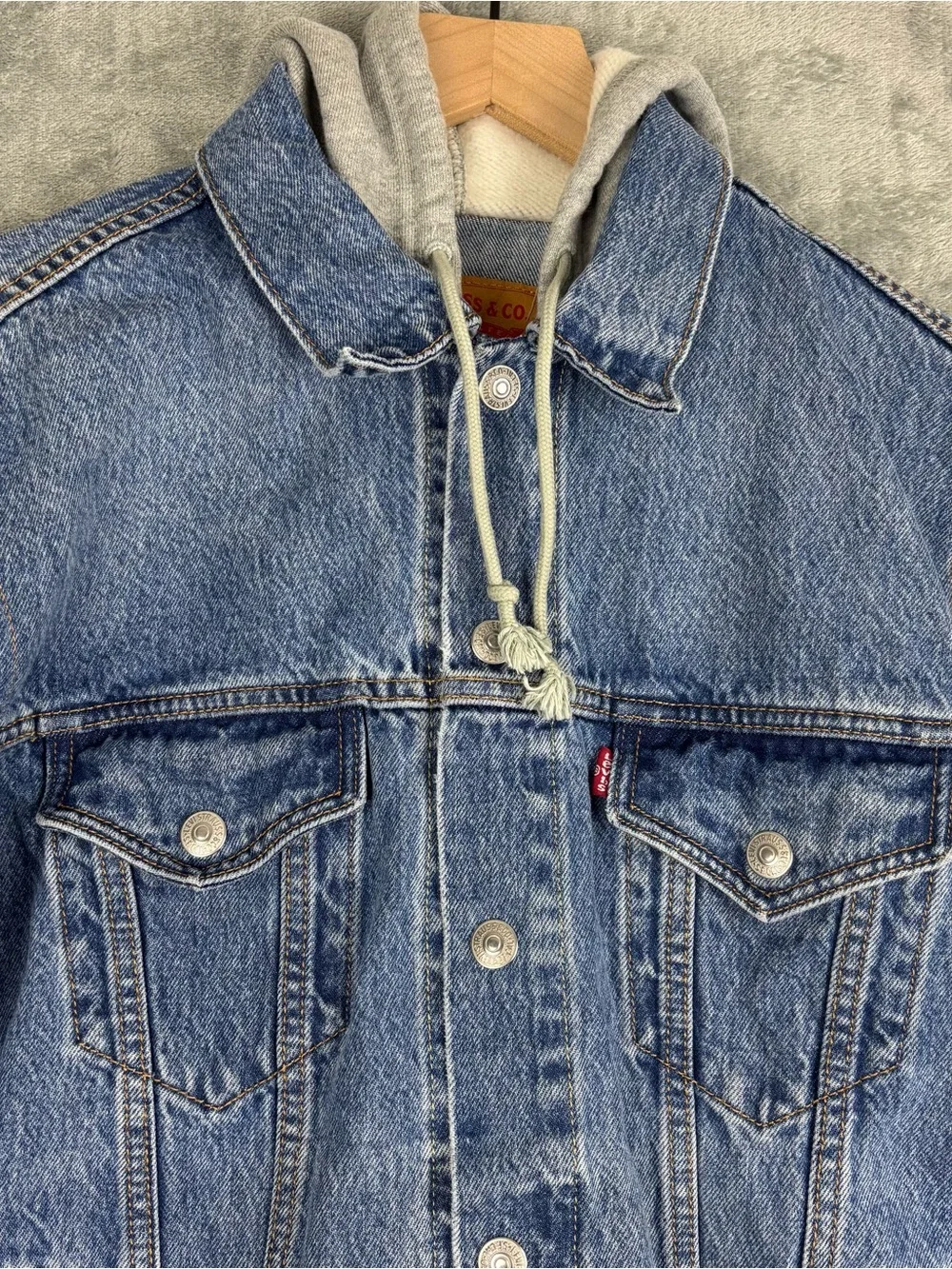 Levi’s Jacket Mens Medium Blue Hybrid Hoodie Trucker Jean Denim Gray Fleece